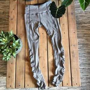 Lululemon Gray Pattern Legging
